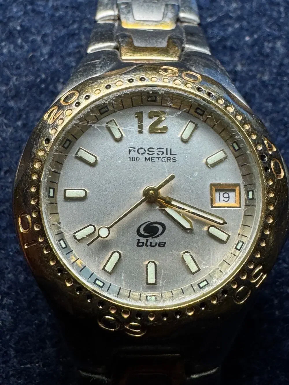 Fossil Blue 330 Meters Wrist Watch (needs battery)